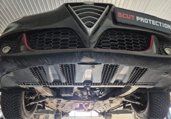 Cache sous moteur et de la boîte de vitesse Alfa Romeo Giulietta