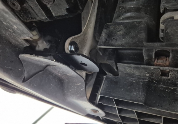 Cache sous moteur et de la boîte de vitesse Peugeot 208