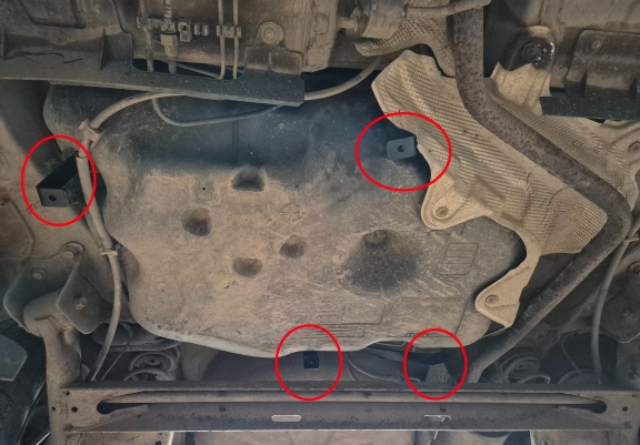 Cache de protection de réservoir Dacia Sandero