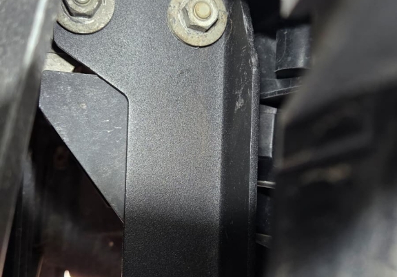 Cache sous moteur et de la radiateur BMW Seria 5  E60/E61 pare-chocs avant de série