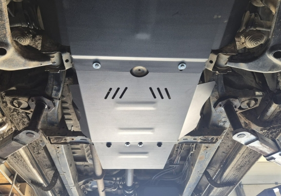 Cache de protection de la boîte de vitesse et de la filtre à particules Toyota Hilux Revo