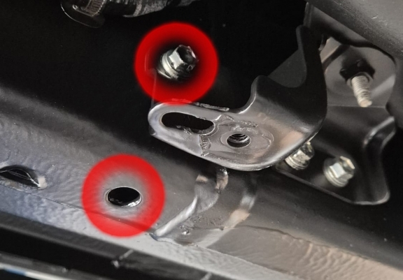 Cache de protection du différentiel  Toyota Hilux