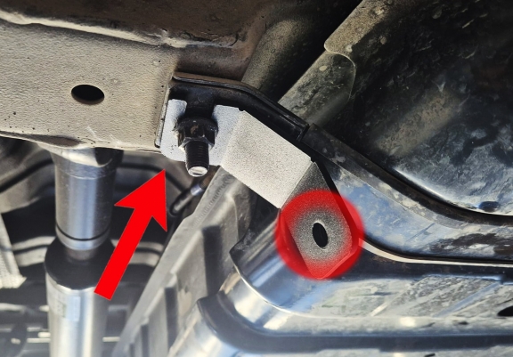 Cache de protection de réservoir KGM Musso